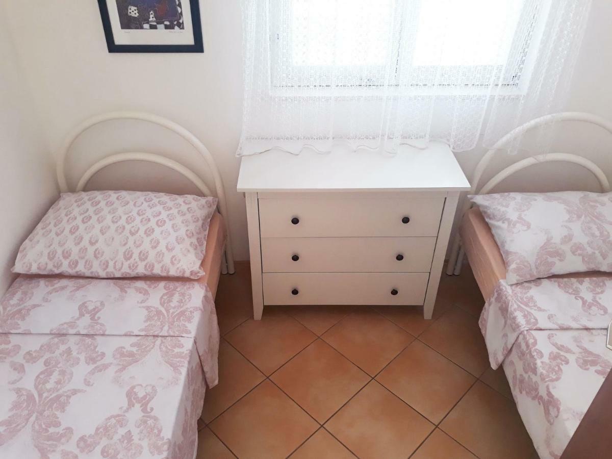 Apartments Carmen Винишче Экстерьер фото
